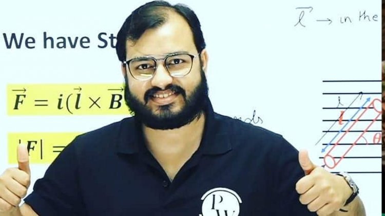 He turned down an offer from Unacademy and now manages a billion-dollar Educational technology company: Meet Alakh Pandey,   a member of PhysicsWallah