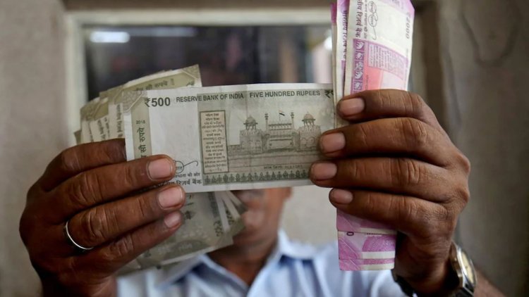 In early trading, the Indian rupee loses 36 paise to 79.51 against the US dollar