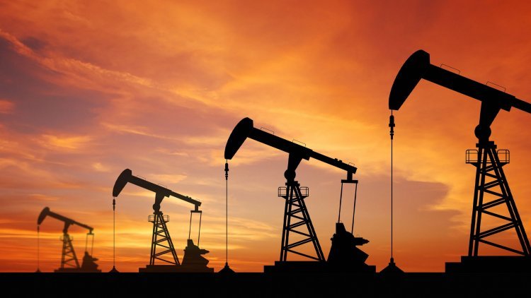 Due to concerns about the recession, oil prices fell 1.5% for the week