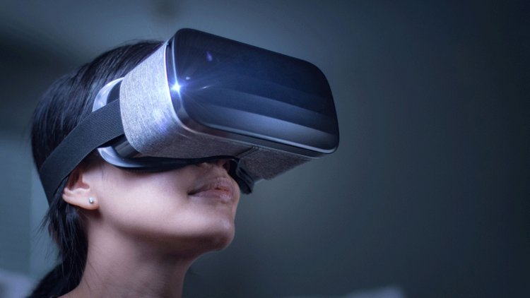 Sony is increasing manufacturing in order to make a major bet on the upcoming VR headset