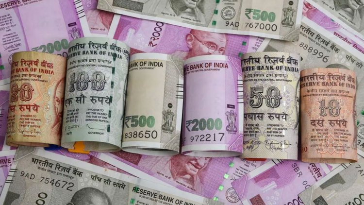 Experts believe that rupee weakness may still be present